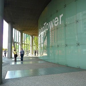 Modern columns Berlin glass location wall